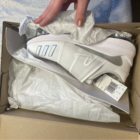 Adidas White Golf Shoes with BOA System - Picture 5 of 6